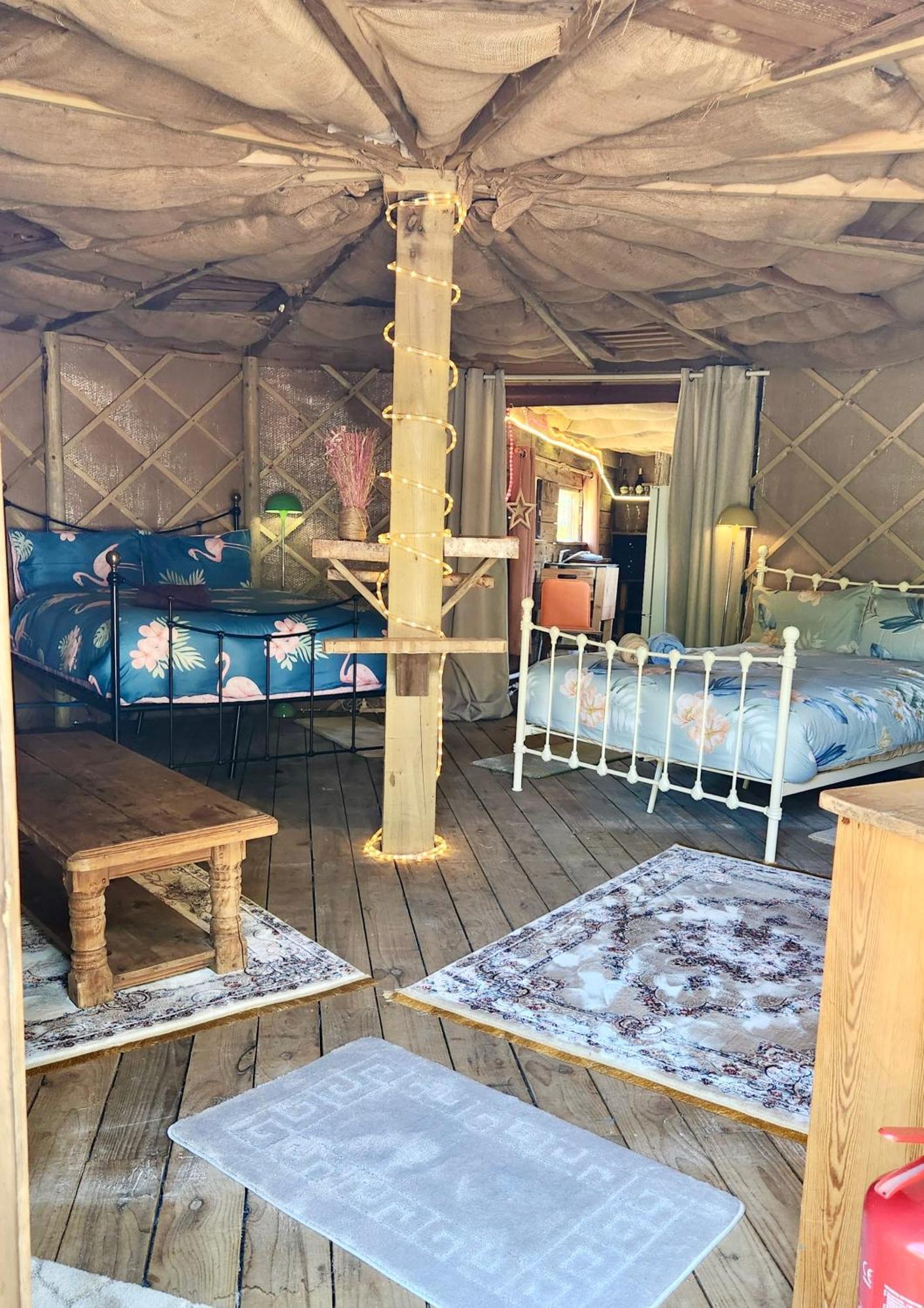 مبيت وإفطار روثام Vigo Retreat Boat Yurt المظهر الخارجي الصورة